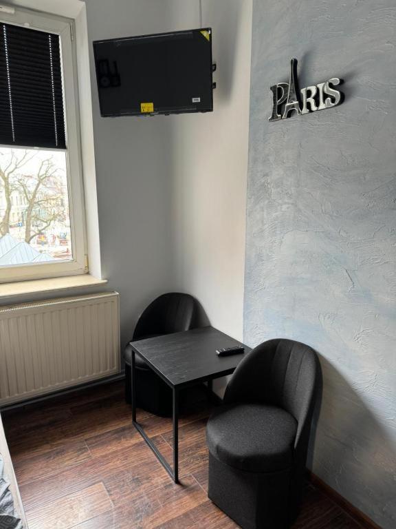 Hotelowe Pokoje Paris -Rynek Centrum- City One Κίελτσε Εξωτερικό φωτογραφία