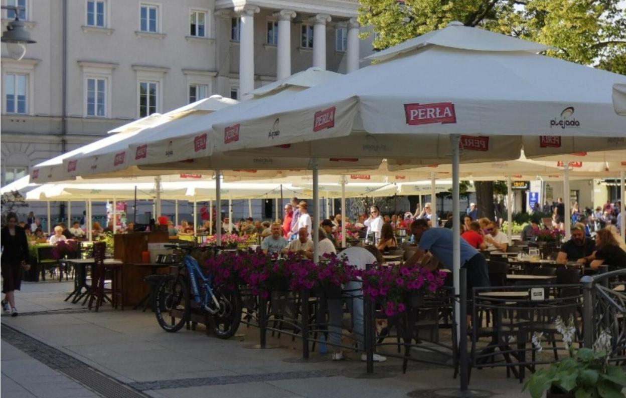 Hotelowe Pokoje Paris -Rynek Centrum- City One Κίελτσε Εξωτερικό φωτογραφία